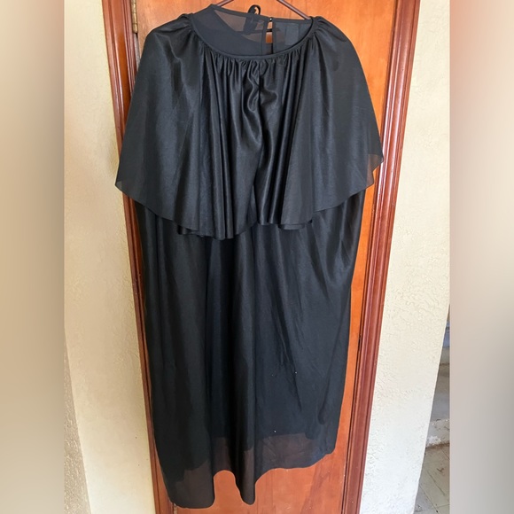 Classic Anthony Richards Maxi Dress Size 10 & Victorian Vampire Cape Size L - Picture 6 of 9